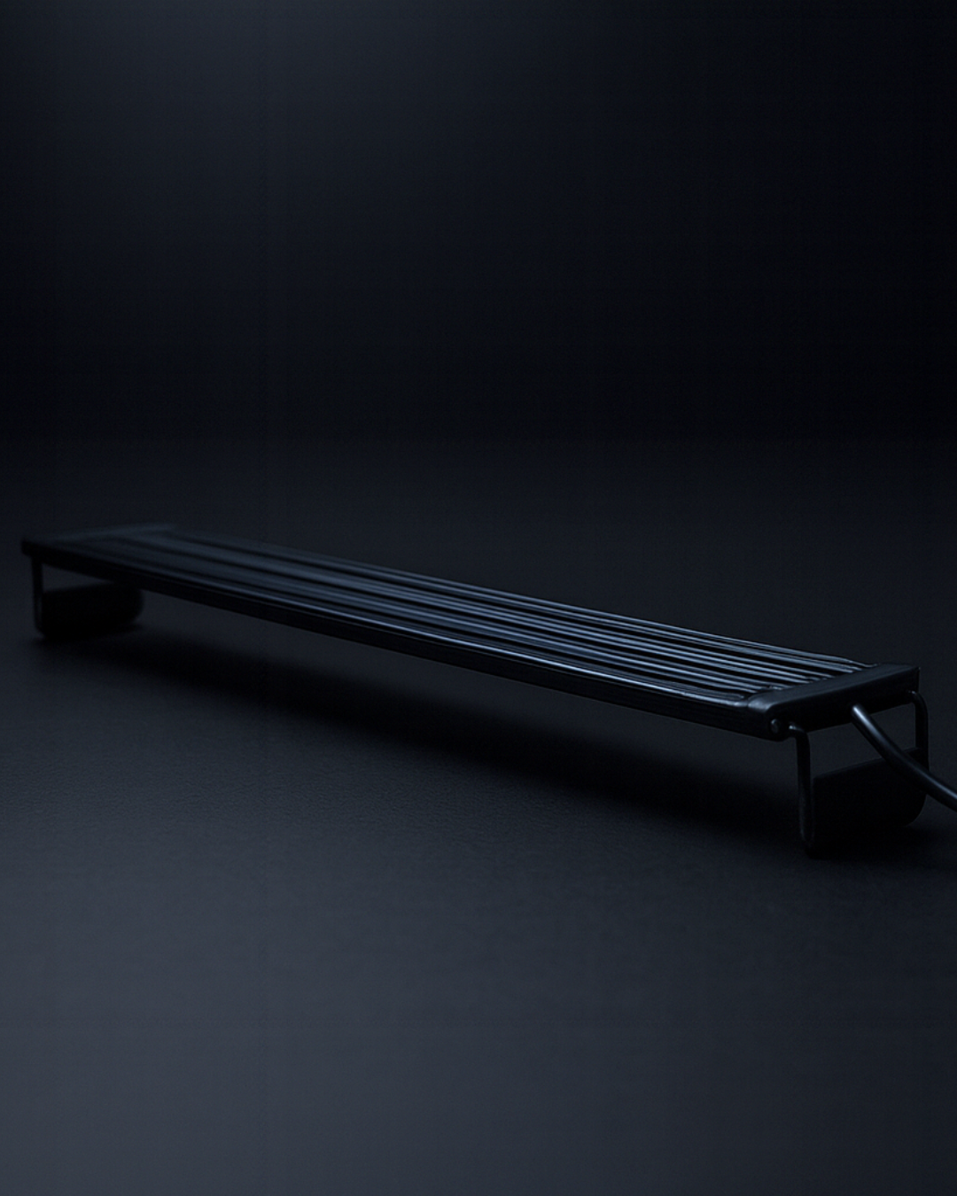 SKRw LUMINARIA LED BLACK SLIM 40/45CM 15W COLOR BV