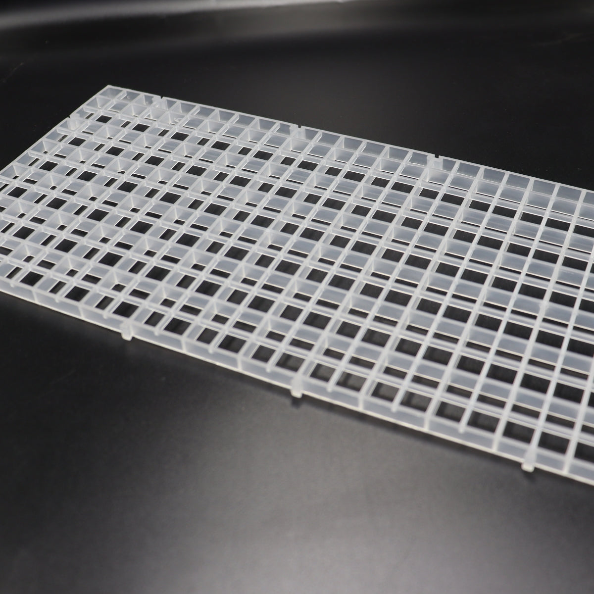 COLMEIA PLASTICA FURO 8MM 15X30CM C/ 1 BRANC SKRw